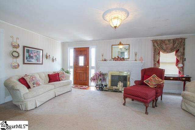 311 South Fishtrap Road Greenville, SC 29611 - Photo 3 of 32 Gallery Image 3