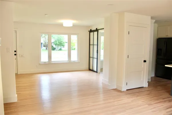 $4,200 | 6335 Monticello Avenue, Dallas, TX 75214