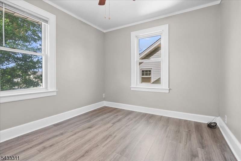 175 Colonial Road West Union, NJ 07083 - Photo 32 of 50