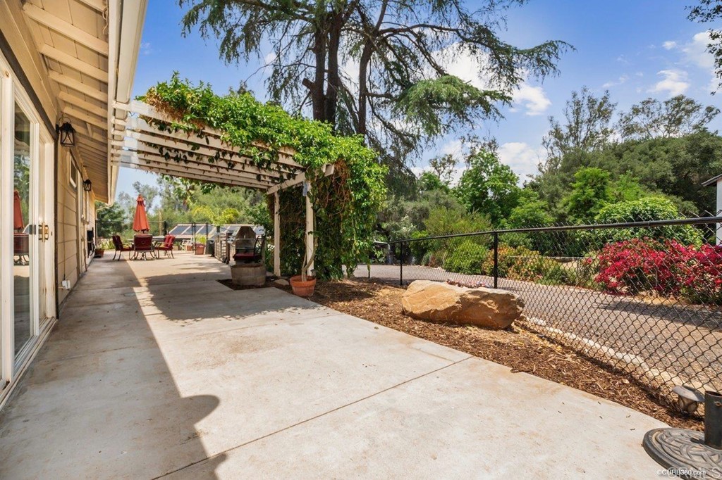 1240 South Grade Road Alpine, CA 91901 - Photo 13 of 28