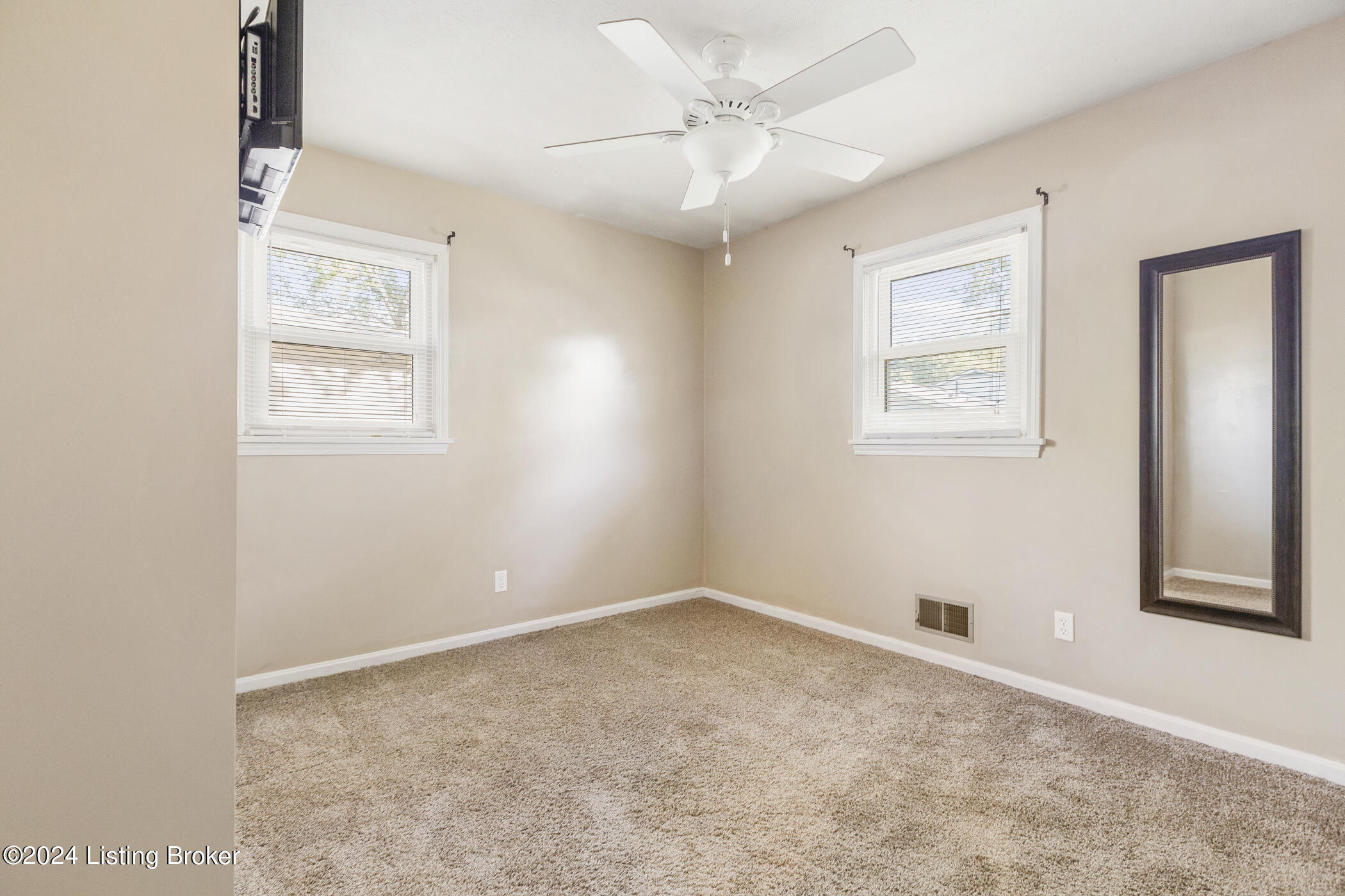 3608 Tarragon Road Louisville, KY 40219 - Photo 26 of 37 41