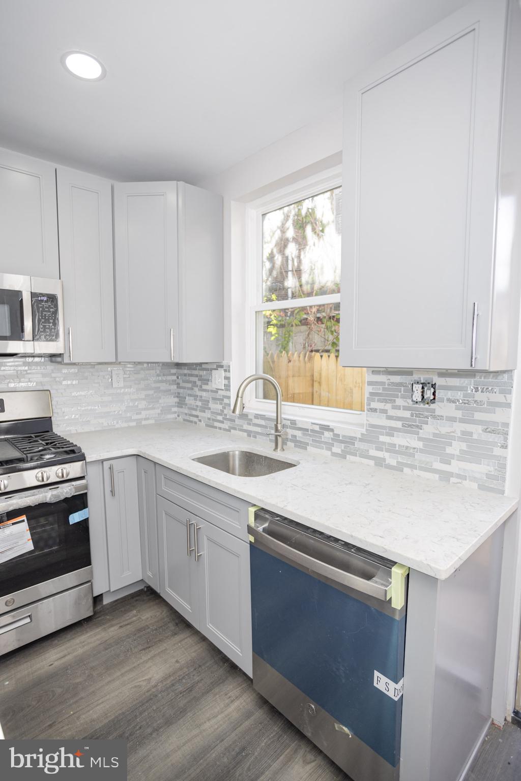 3230 Fontain Street Philadelphia, PA 19121 - Photo 13 of 36