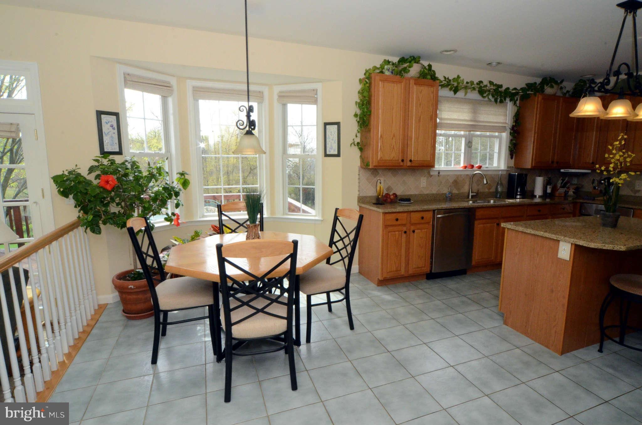 24610 Kings Valley Road Clarksburg, MD 20871 - Photo 6 of 30 Kitchen