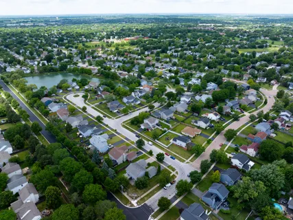 $300,000 | 3087 Kelly Court, Aurora, IL 60504