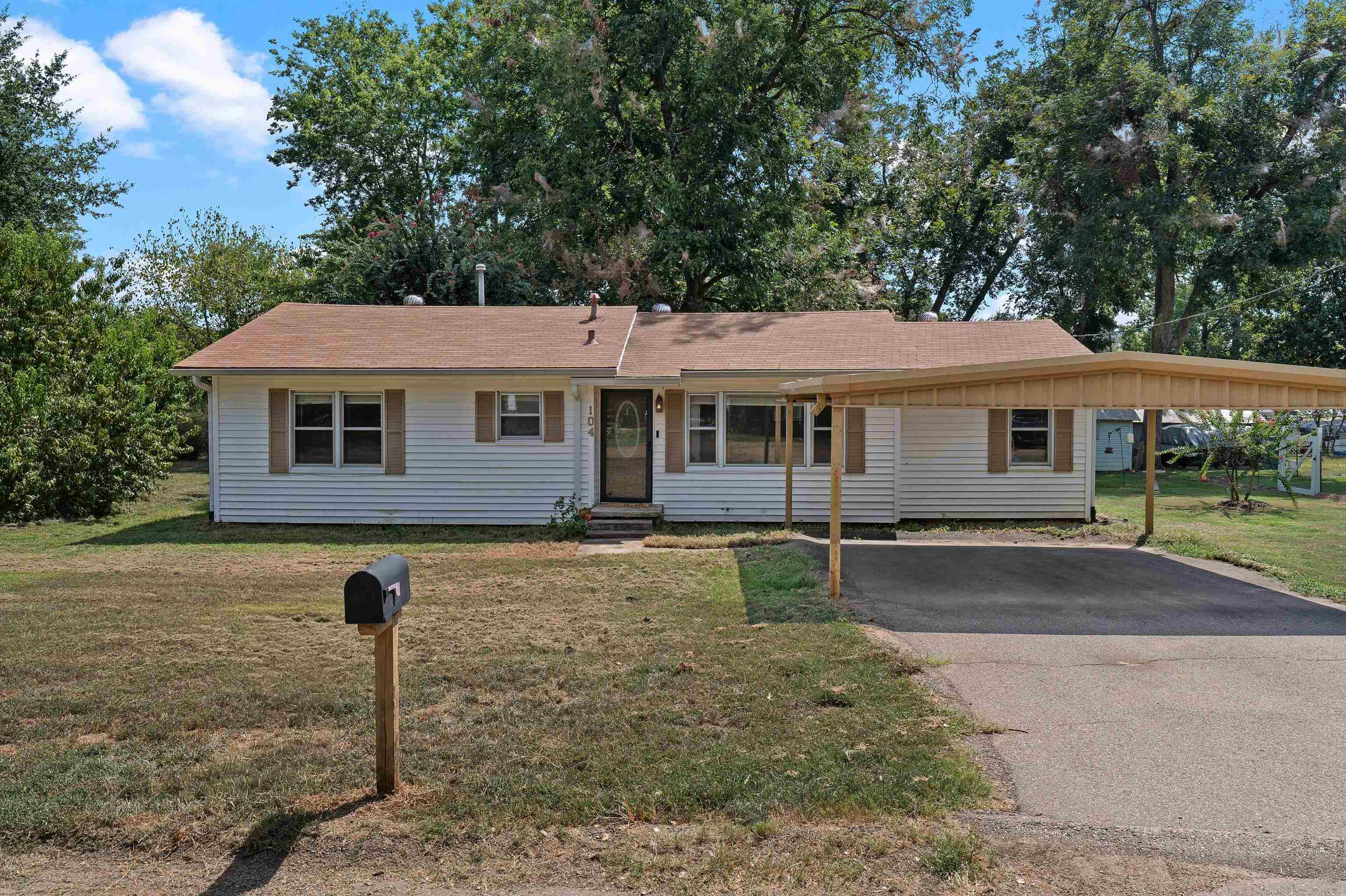 104 3 Rd Street Omaha, TX 75571 - Photo 1 of 27 Gallery Image 1