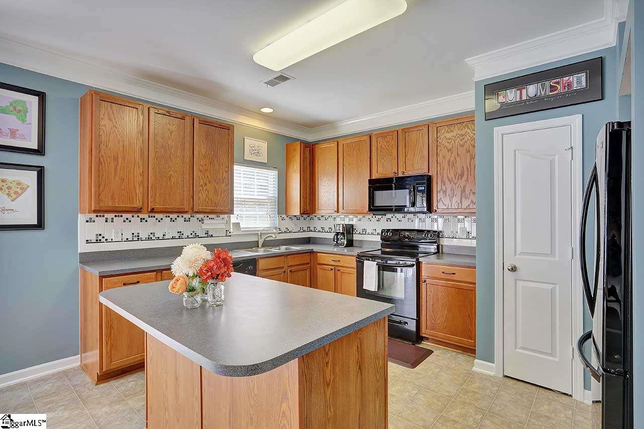 109 Groveview Trail Mauldin, SC 29662 - Photo 15 of 36 Gallery Image 15