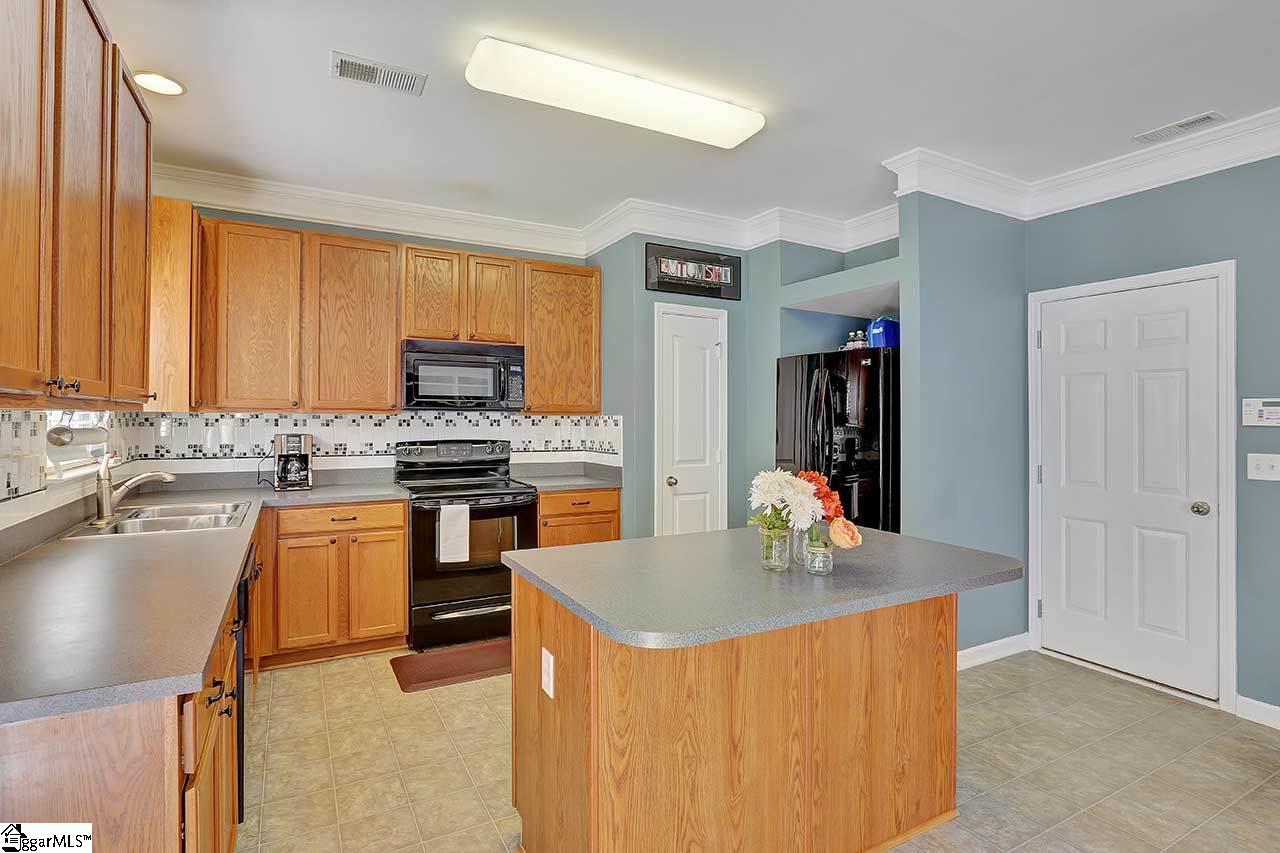 109 Groveview Trail Mauldin, SC 29662 - Photo 16 of 36 Gallery Image 16