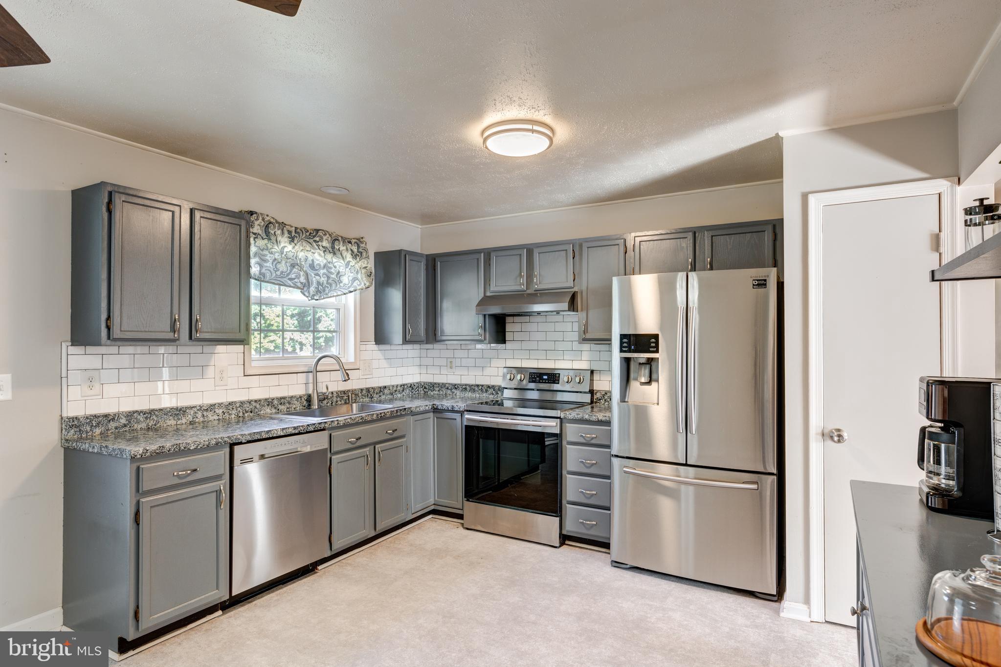 210 Roth Avenue Taneytown, MD 21787 - Photo 14 of 39 Gallery Image 14