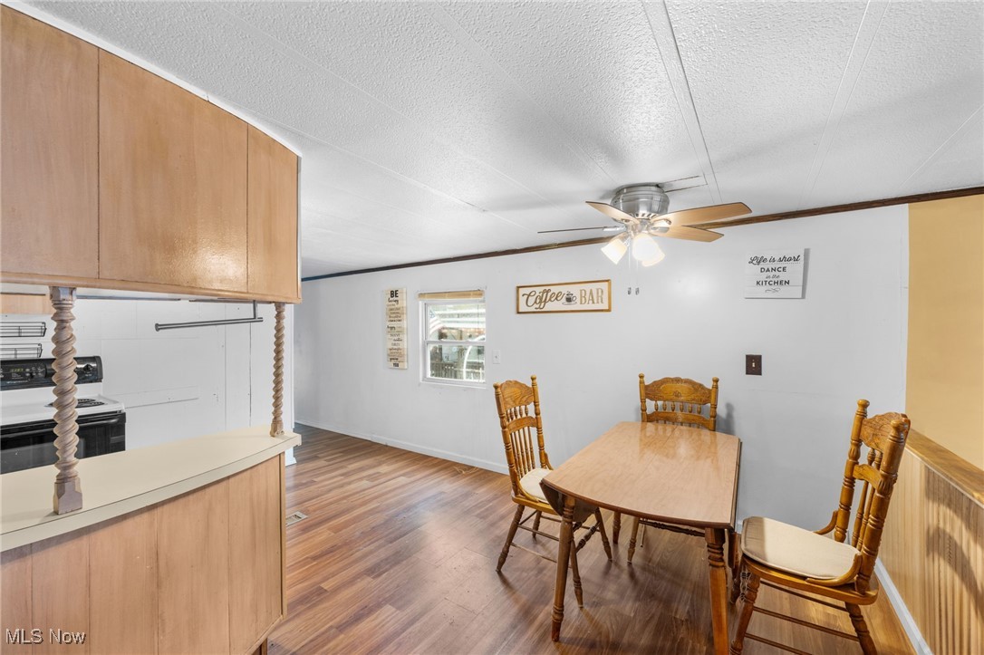 11063 Leader Road Chardon, OH 44024 - Photo 7 of 19