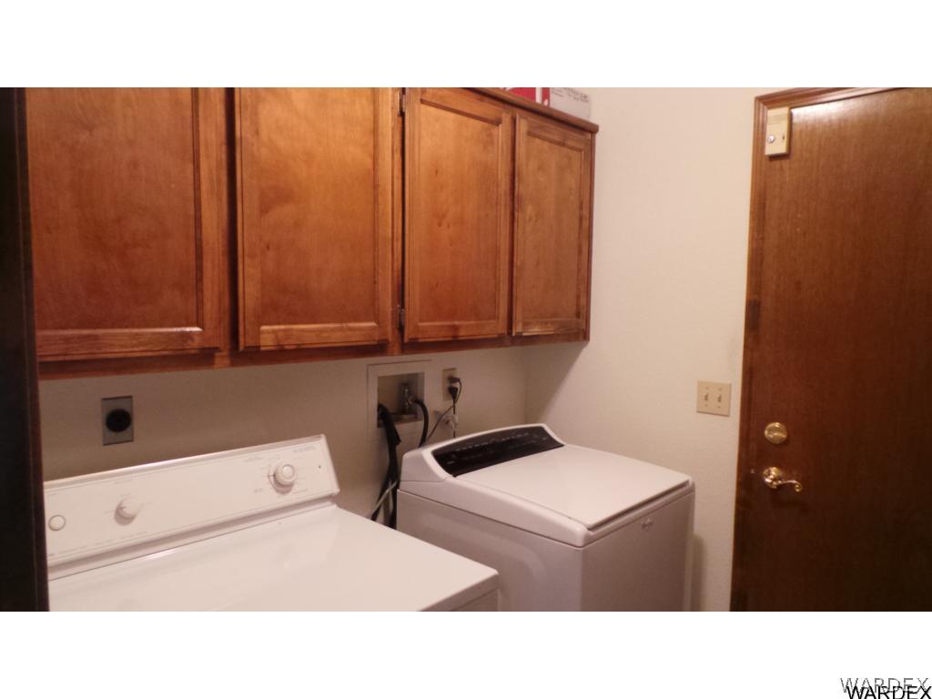 2739 Ricca Court Kingman, AZ 86401 - Photo 12 of 18 Interior Laundry Room