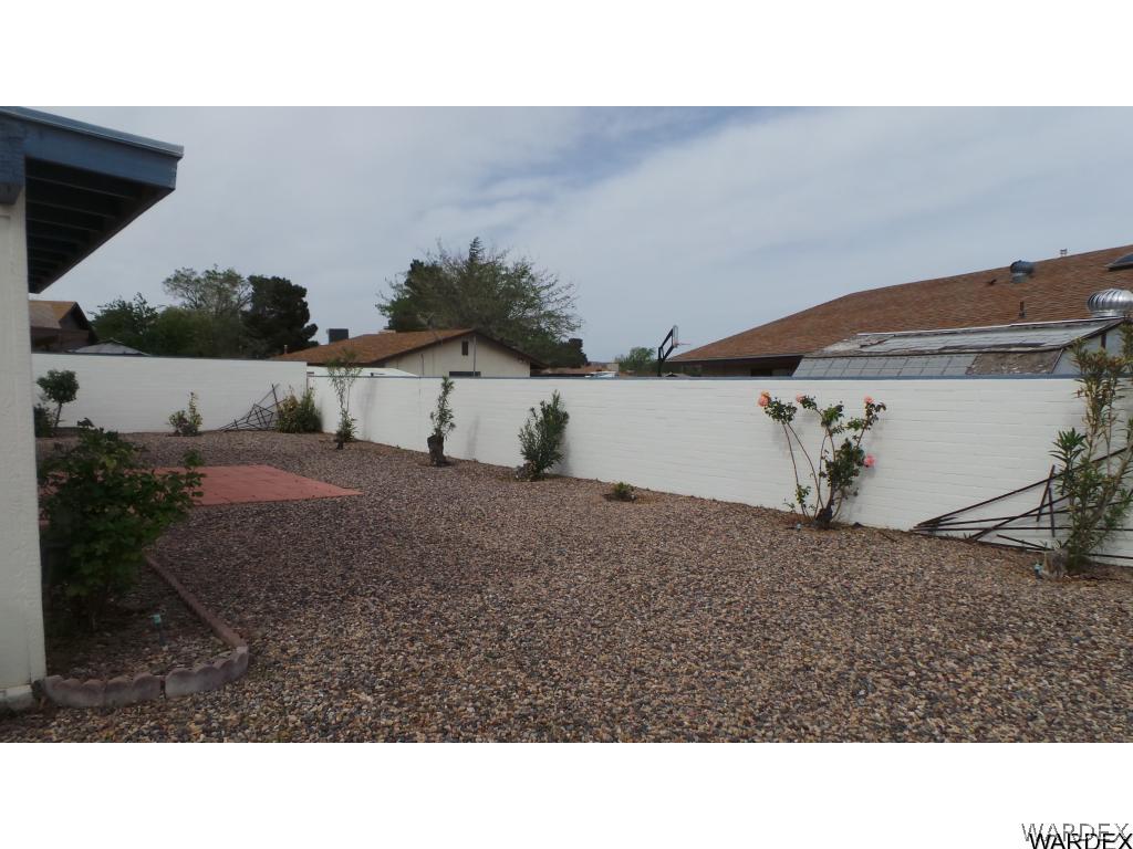 2739 Ricca Court Kingman, AZ 86401 - Photo 16 of 18 Nice Sized Landscaped Back