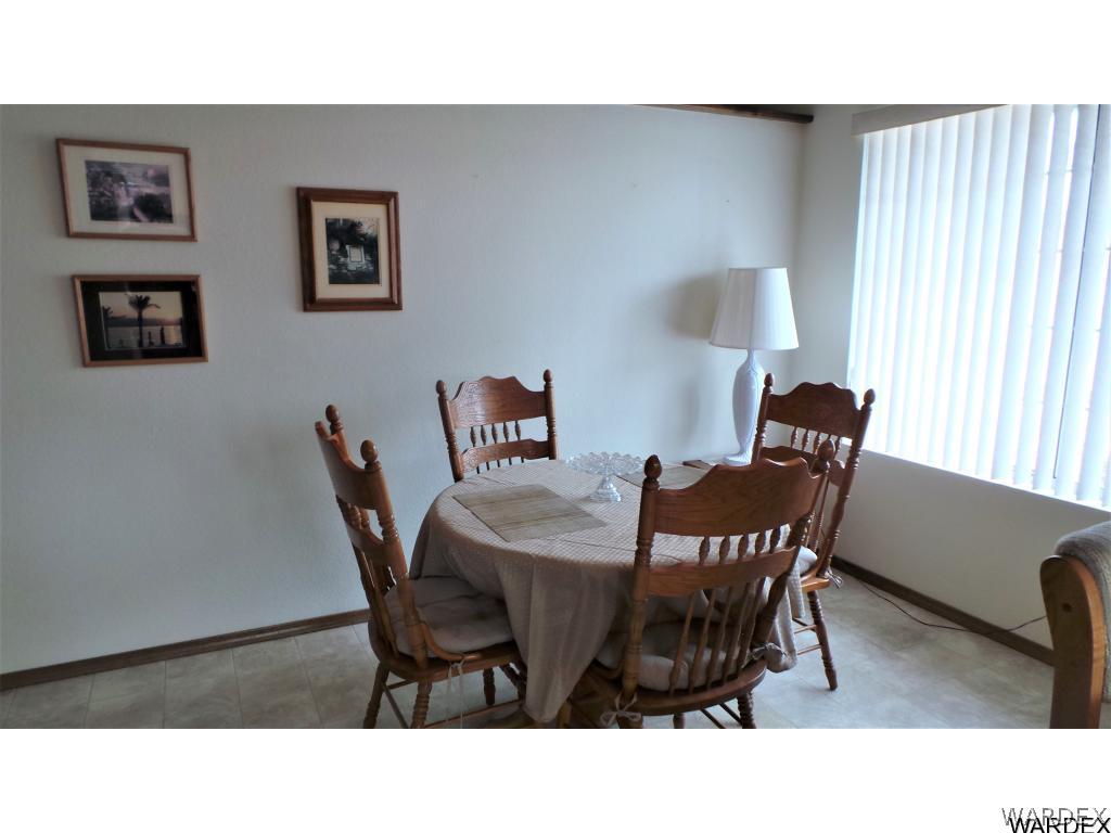 2739 Ricca Court Kingman, AZ 86401 - Photo 4 of 18 Casual Dining Area
