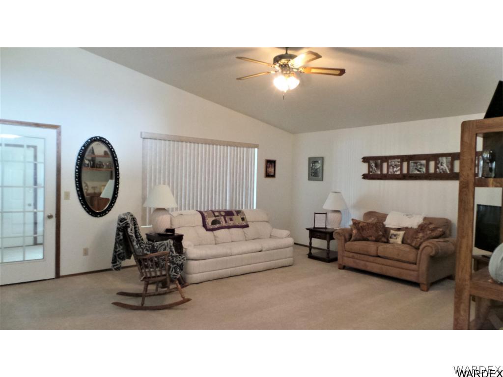 2739 Ricca Court Kingman, AZ 86401 - Photo 5 of 18 Vaulted CeilingsLiving Room