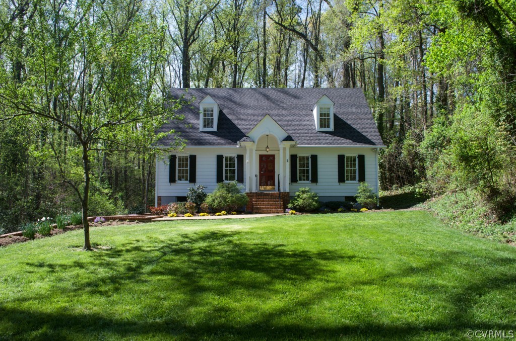 9821 Cherokee Road Richmond, VA 23235 - Photo 1 of 24 Gallery Image 1
