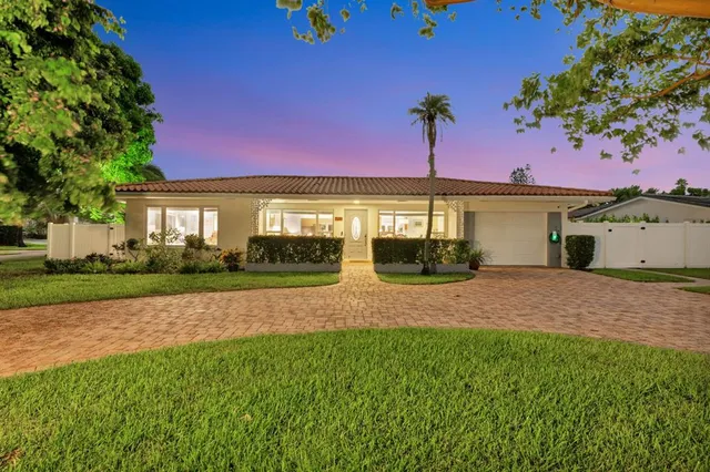 a view of outdoor space yard and patio