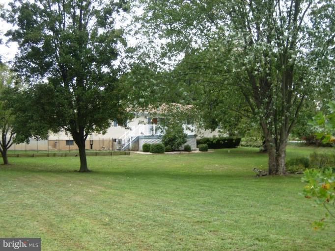 76 Papermill Road Elkton, MD 21921 - Photo 3 of 18 Back yard