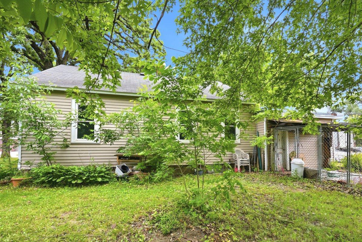 921 South Main Street River Falls, WI 54022 - Photo 17 of 18