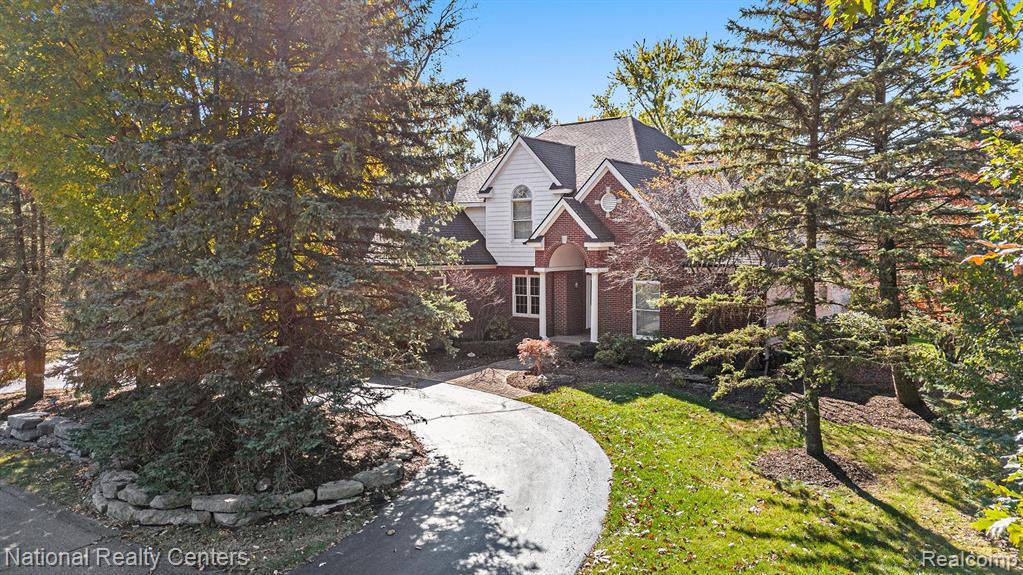 6370 Orion Road Rochester Hills, MI 48306 - Photo 2 of 53