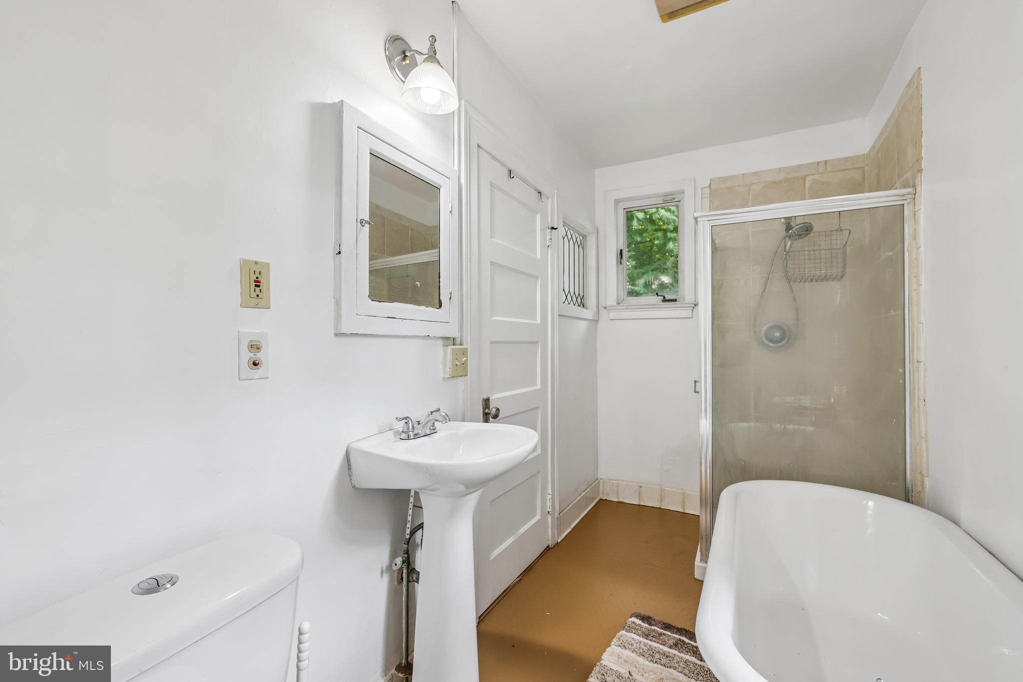 2616 Talbot Road Baltimore, MD 21216 - Photo 22 of 43 Bathroom