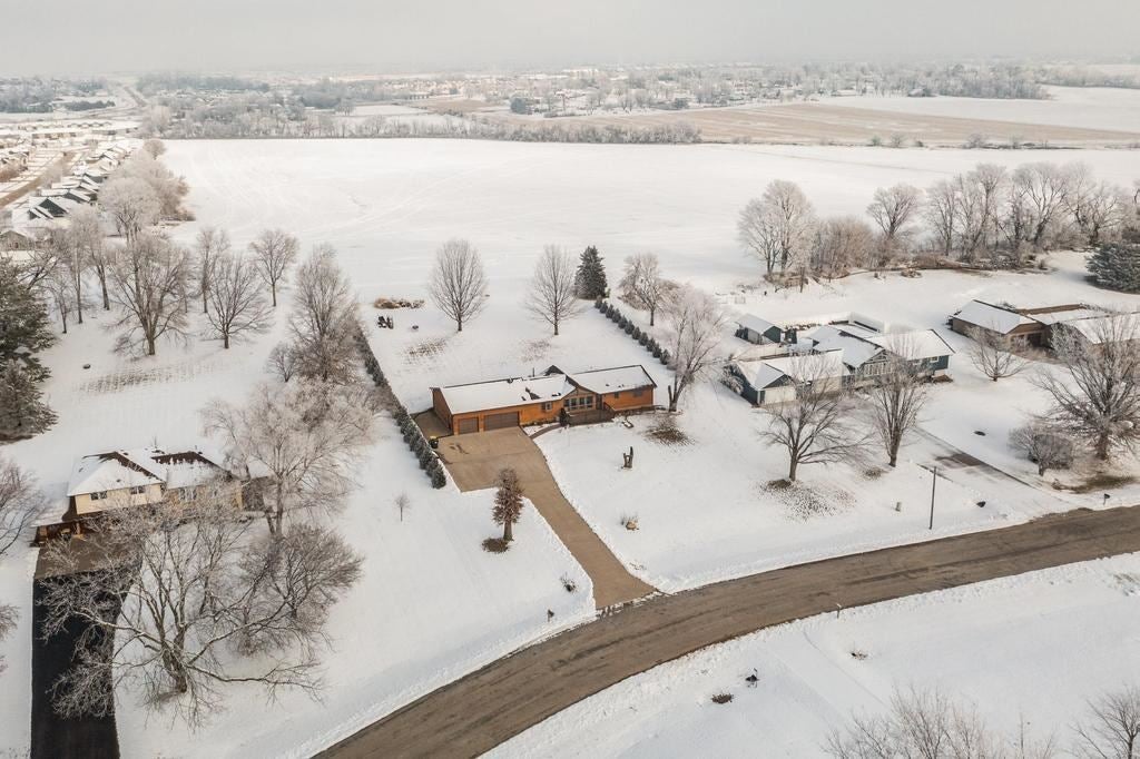 6406 Hillcrest Road Cedar Rapids, IA 52404 - Photo 2 of 41 Gallery Image 2
