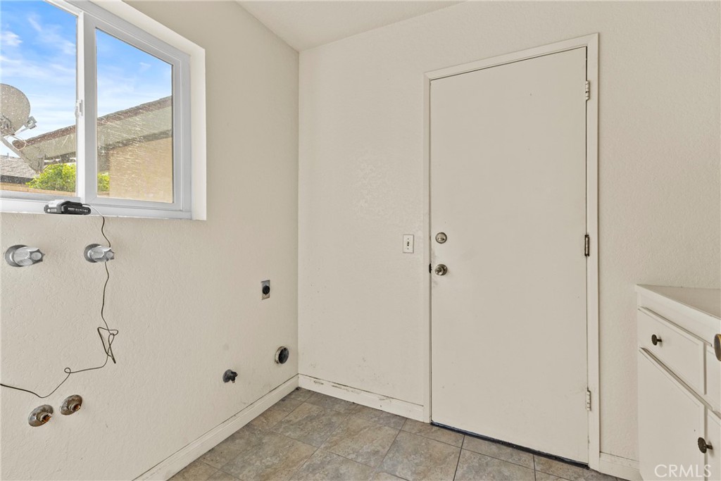 327 Fargo Road San Dimas, CA 91773 - Photo 32 of 42