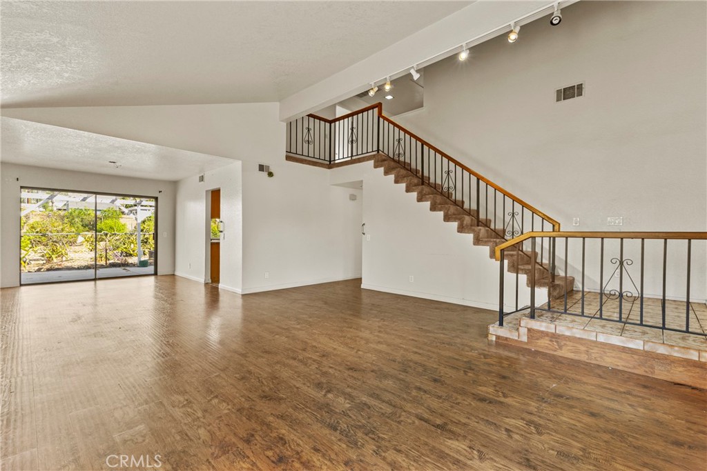 327 Fargo Road San Dimas, CA 91773 - Photo 7 of 42