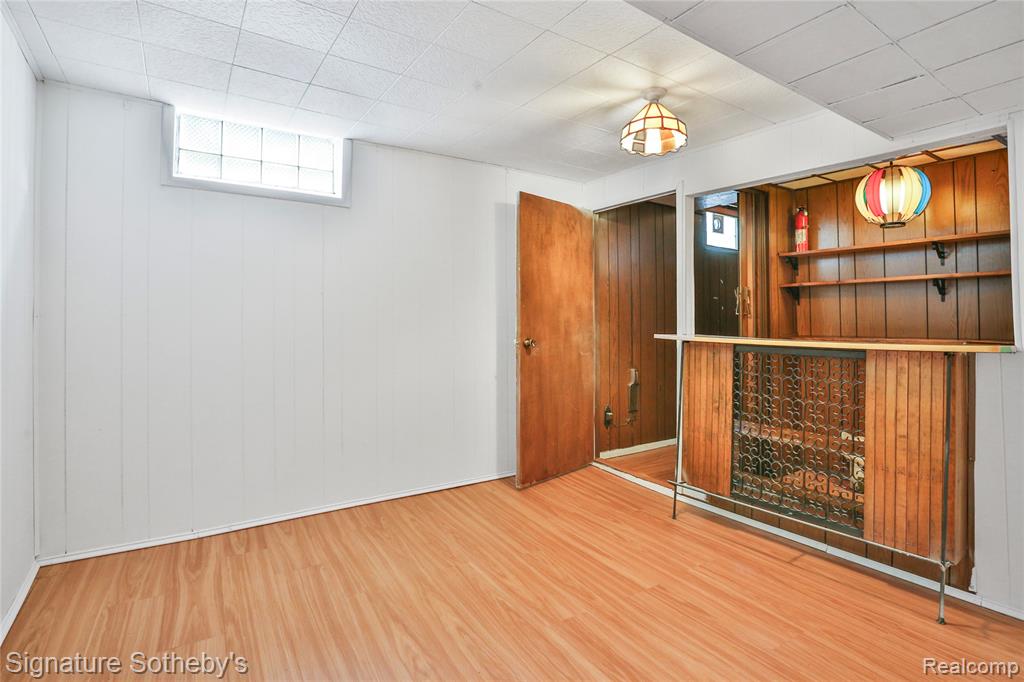 5025 Crooks Road, Unit 42 Royal Oak, MI 48073 - Photo 16 of 19