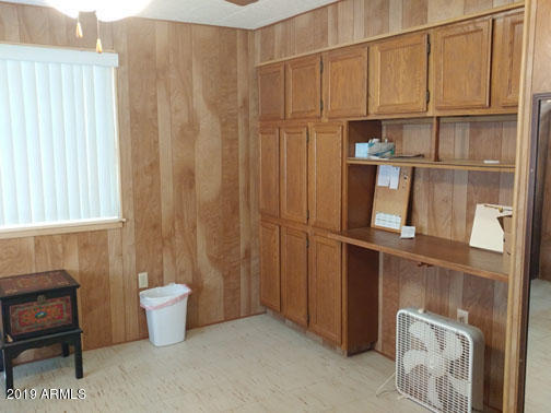 4255 East Beaver Vista Road Rimrock, AZ 86335 - Photo 12 of 31 Bedroom #3 built-ins