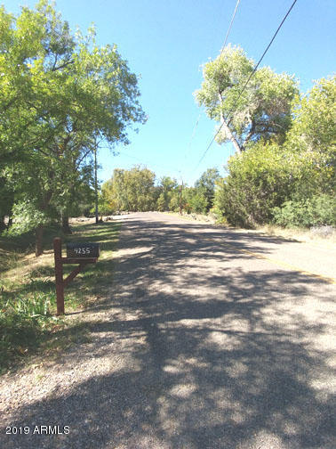 4255 East Beaver Vista Road Rimrock, AZ 86335 - Photo 22 of 31 Street left
