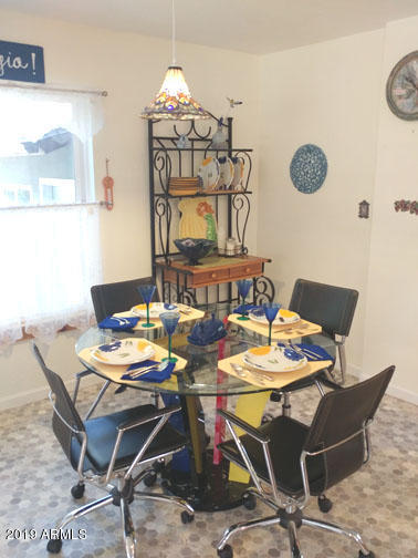 4255 East Beaver Vista Road Rimrock, AZ 86335 - Photo 5 of 31 Kitchen table
