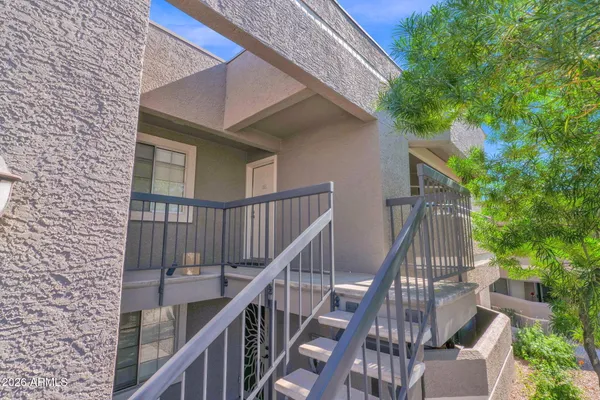 $229,500 | 1720 East Thunderbird Road, Unit 2060, Phoenix, AZ 85022