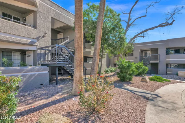 $237,500 | 1720 East Thunderbird Road, Unit 2060, Phoenix, AZ 85022