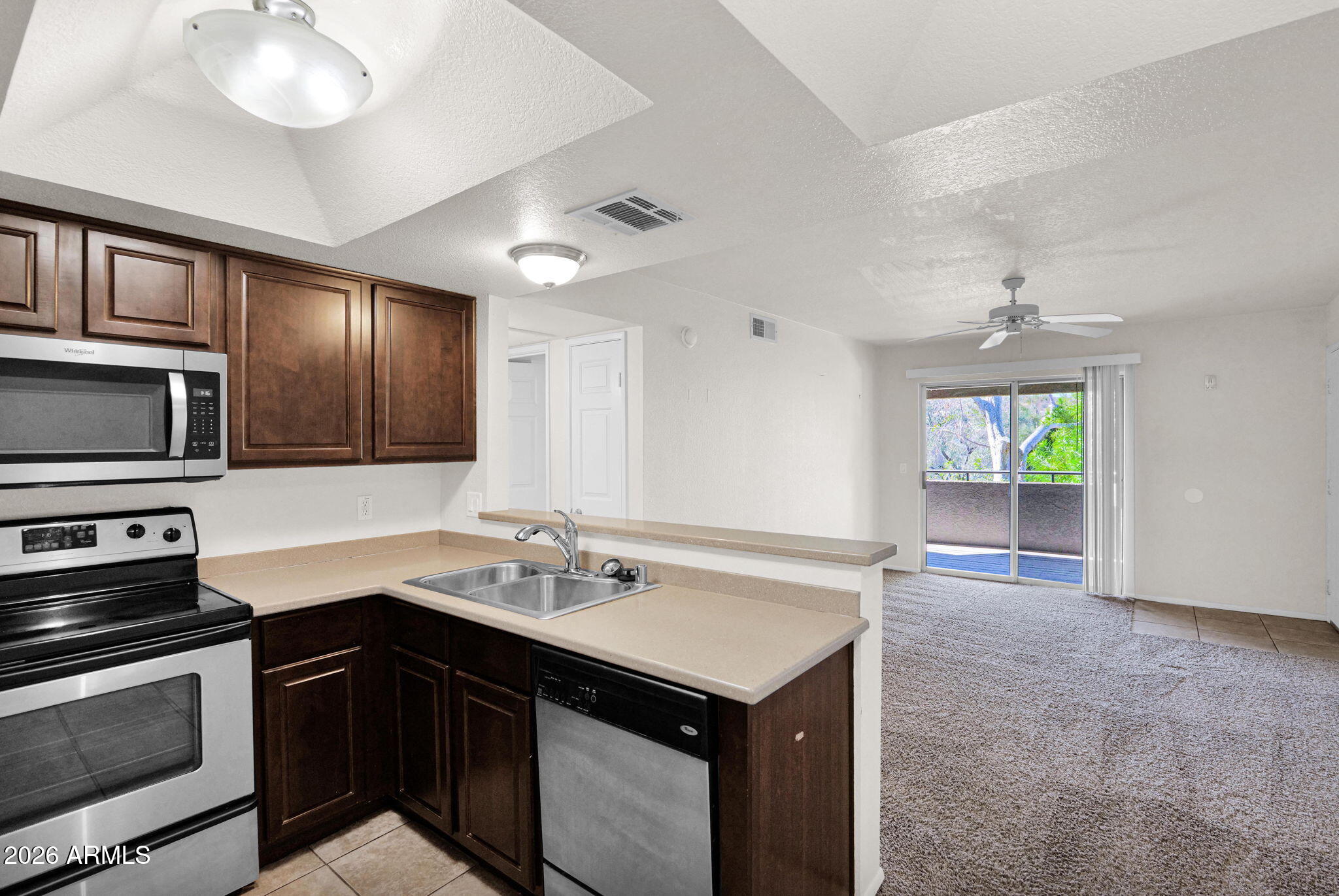 1720 East Thunderbird Road, Unit 2060 Phoenix, AZ 85022 - Photo 6 of 21 12-web-or-mls-P1492653