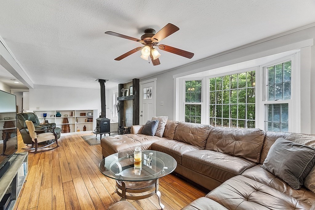 157 Dunn Road Ashburnham, MA 01430 - Photo 8 of 42