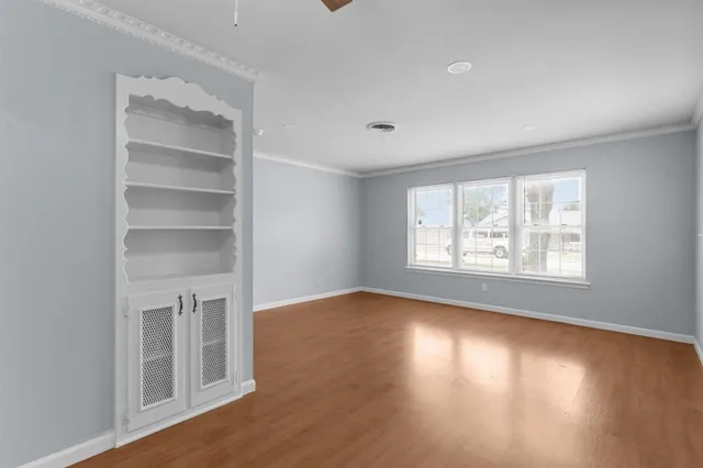 $319,000 | 1021 Blue Lake Drive, Fort Worth, TX 76103