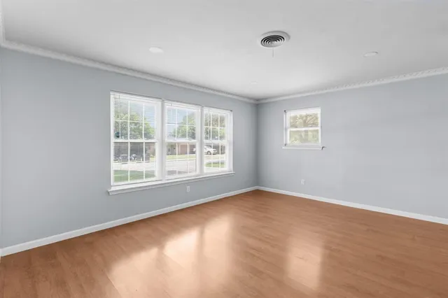 $319,000 | 1021 Blue Lake Drive, Fort Worth, TX 76103