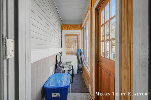 $299,000 | 1113 Alpine Avenue Northwest, Grand Rapids, MI 49504