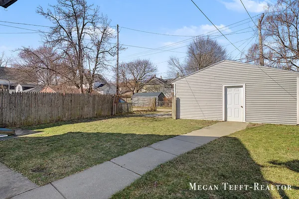 $299,000 | 1113 Alpine Avenue Northwest, Grand Rapids, MI 49504