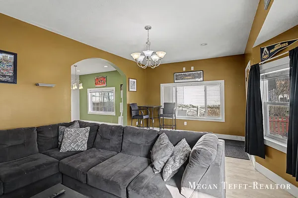 $299,000 | 1113 Alpine Avenue Northwest, Grand Rapids, MI 49504