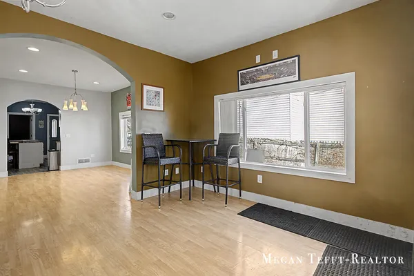 $299,000 | 1113 Alpine Avenue Northwest, Grand Rapids, MI 49504