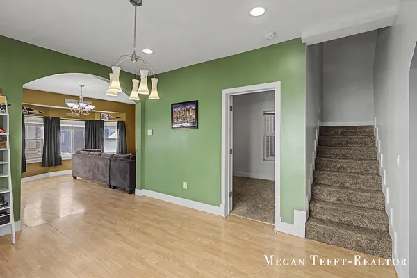 $299,000 | 1113 Alpine Avenue Northwest, Grand Rapids, MI 49504