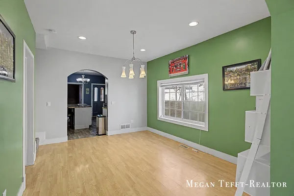 $299,000 | 1113 Alpine Avenue Northwest, Grand Rapids, MI 49504