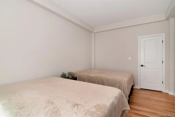 $349,900 | 4 Park Lane, Unit 1H, Mount Vernon, NY 10552