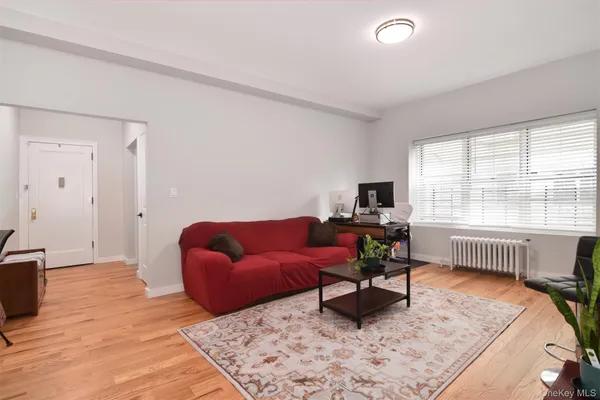 $349,900 | 4 Park Lane, Unit 1H, Mount Vernon, NY 10552