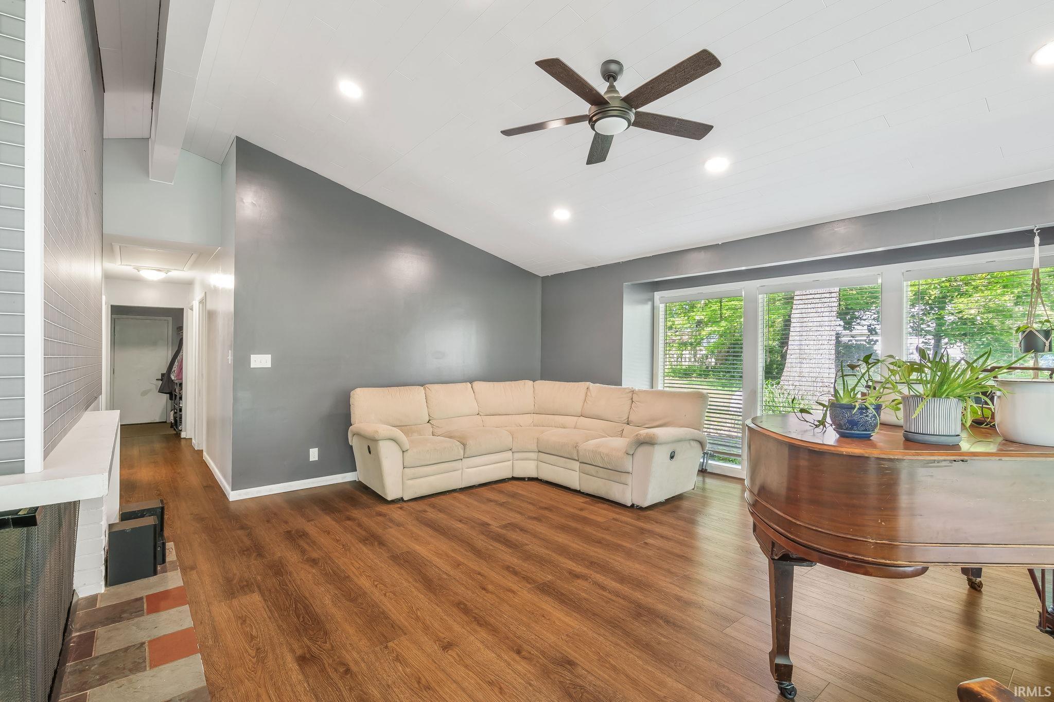 308 Gorham Road Goshen, IN 46528 - Photo 5 of 33 Gallery Image 5