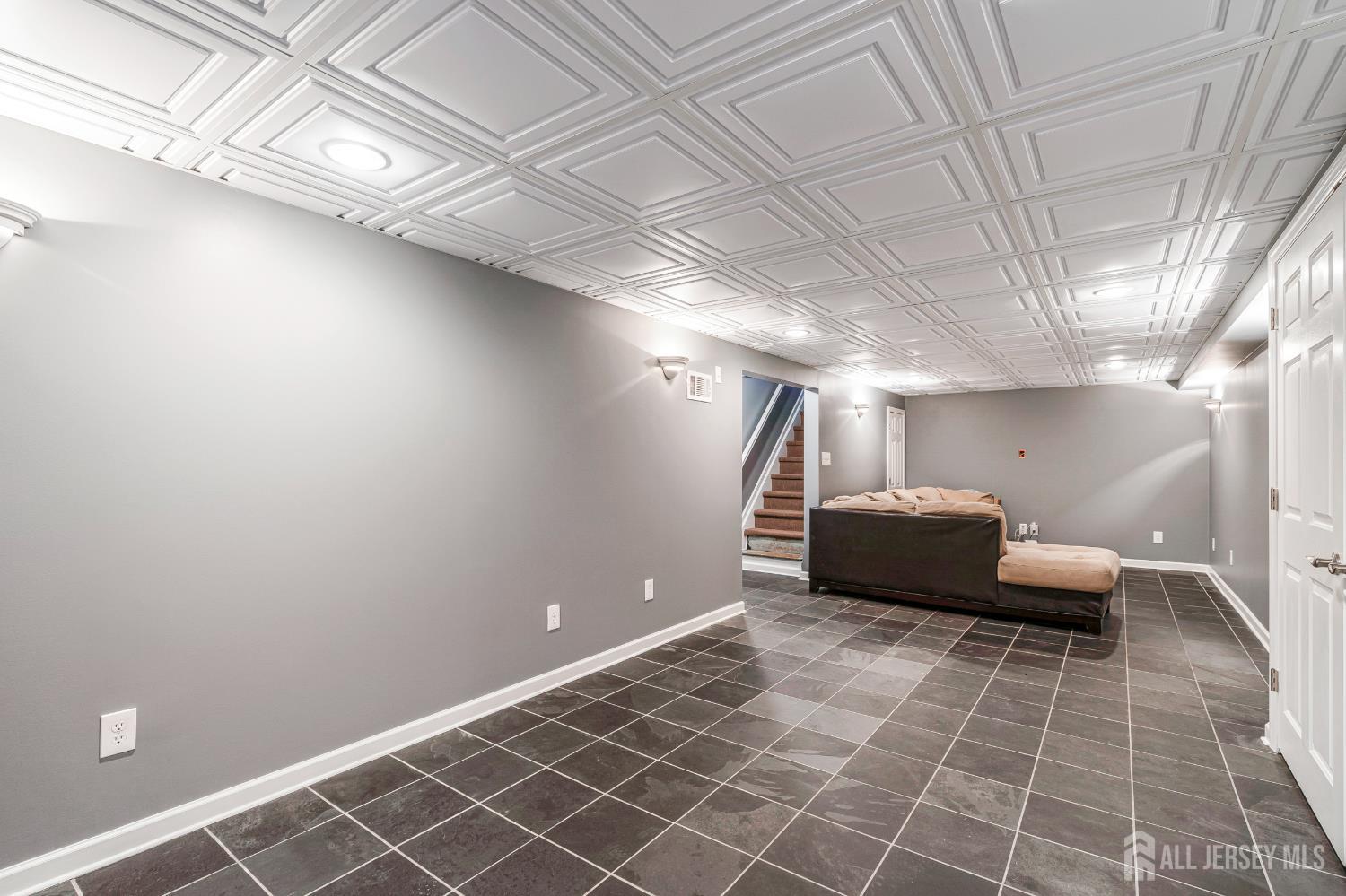 420 Decatur Avenue Middlesex, NJ 08846 - Photo 22 of 26