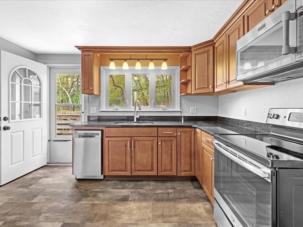 5 Rustic Drive Worcester, MA 01609 - Photo 17 of 40 Gallery Image 17