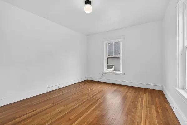 $4,200 | 166 Elliot Street, Unit 2, Newton, MA 02464