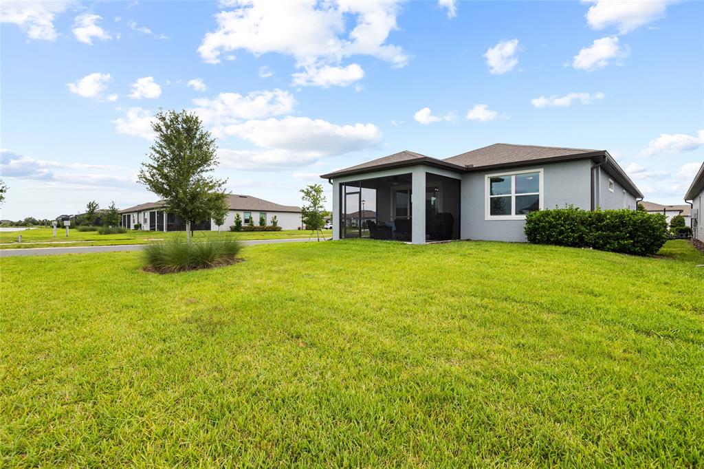 9454 Ballaster Pointe Loop Palmetto, FL 34221 - Photo 35 of 49