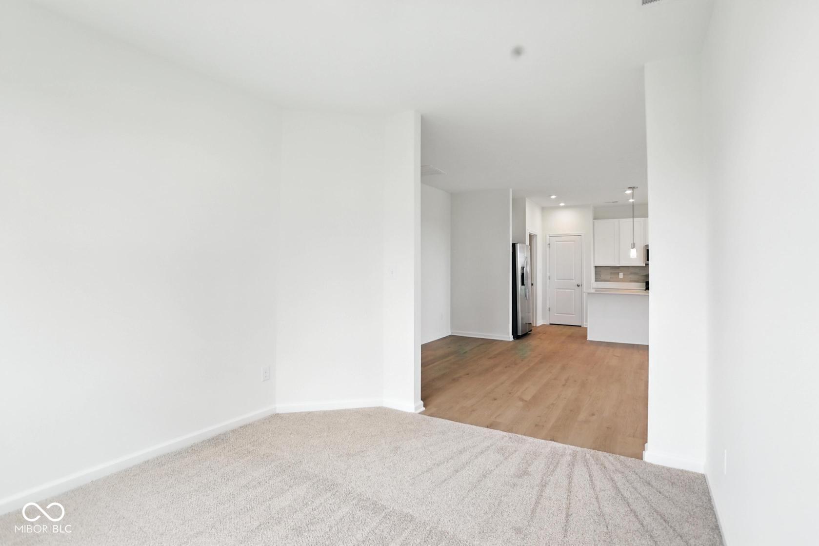 2017 Frost Line Lane Greenfield, IN 46140 - Photo 8 of 34